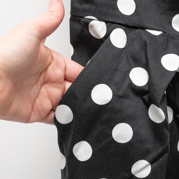 Le Chateau dress with pockets - Picture 2 of 5